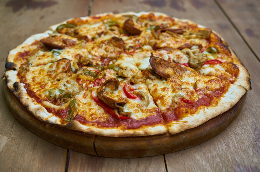 Pizza de frango ao molho